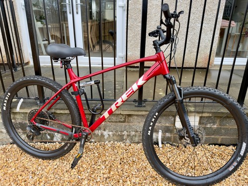 Trek marlin 2023 crimson - marlin,