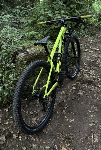 Trek marlin size m - trek,