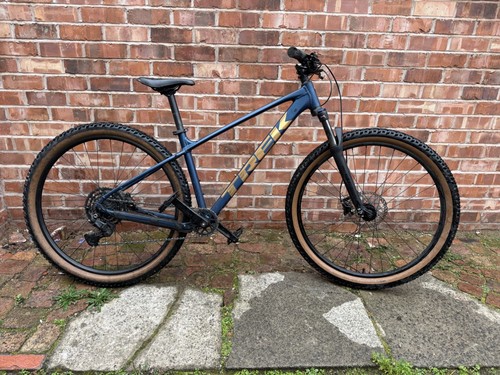 Trek marlin mountain bike m - marlin,