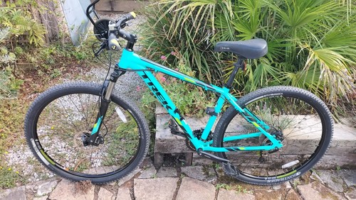 Trek marlin 29in 2020 - 7,